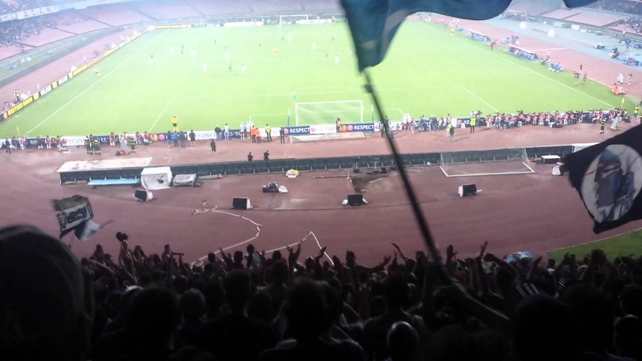 Napoli Curva B Coro "un Giorno All'improvviso... - YouTube