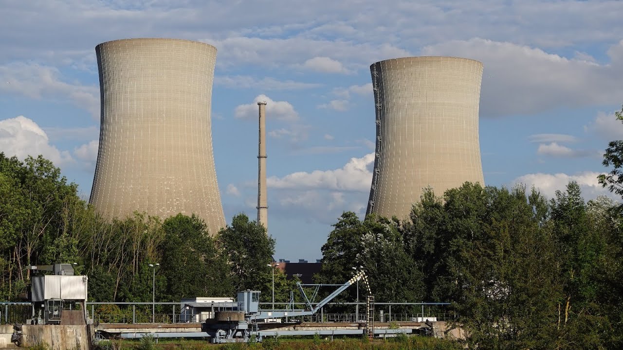 KKW Grafenrheinfeld Sprengung Der Kühltürme Am 16.08.2024 Aus 700 M ...