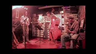 SHINING STOCKINGS (Count Basie). Pablo Castaño trio. Casa das Crechas