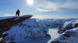 Trolltunga Norway (in the snow)