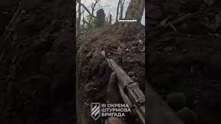 Terrifying GoPro footage: Ukrainian soldiers storm Russian trenches #warinukraine #shorts