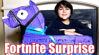 Fortnite Surprise Maken Videos 9videos Tv - fortnite giant surprise egg loot llama surprise