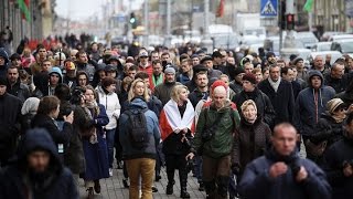 Первомайская акция оппозиции на Октябрьской площади. Онлайн