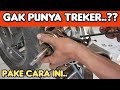 Gak punya treker buat masang kruk as..? bisa pakai cara ini.