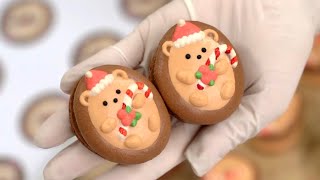 Making Santa hedgehog macaron with a Christmas candy cane