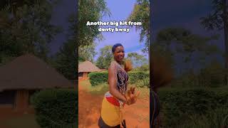 Acholi traditional dance  . Pyem kede by king denty bwoy #village