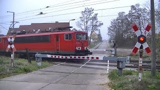 Spoorwegovergang Medewitz (D) // Railroad crossing // Bahnübergang