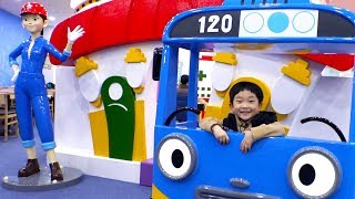 타요 버스 키즈 카페 뽀로로 파크에서 예준이가 신나게 놀아요 전동차 자동차 장난감 실내 놀이터 미끄럼틀 공놀이 색깔놀이 Tayo Kids Playground Pororo Park