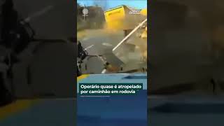 #QuaseMorri — Operário quase é atropelado em rodovia no EUA