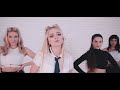 izabella kiss co to Říkám official music video