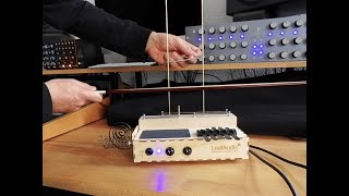 Stefan Goldmann: electro-acoustic etudes // examining the Leafaudio Microphonic Soundbox MKII