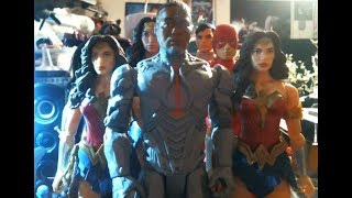 12 inch Justice League CYBORG Ray Fisher Action Figure Review 2017