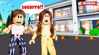 NOSSA CASA PEGOU FOGO MAIS ALGO INESPERADO ACONTECEU😨- Roblox - Historinhas - Brookhaven RP🏡