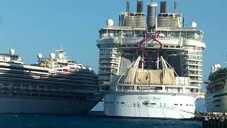 The Carnival Glory collided with the Carnival Legend and also nearly hit the Oasis of the Seas.
