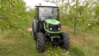 Deutz-Fahr 3060 w sadzie