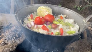 Masak Nasi Liwet Saung Sawah‼️Terjebak Hujan di Gunung, Suasana Pedesaan Garut | Village West Java