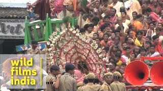 Devotees carry the idols during Jagannath Rath Yatra - Puri, Odisha