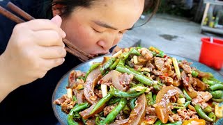 Spicy Beef Stew. Don't Throw the Beef Skin, Keep it.