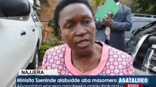 Minisita Sseninde alabudde aba masomero