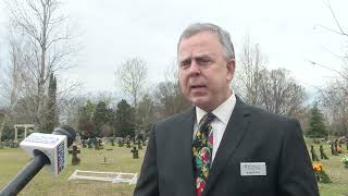 500 wreaths are laid at Sunset Memorial Funeral Home for Wreaths Across America
