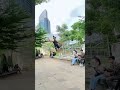 salto di tempat umum,coba liat ekspresi muka abangnya lucu banget#shorts #viral