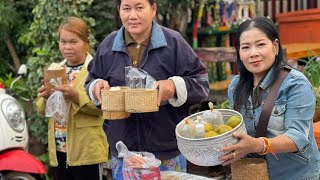 ชพระภิกษุสงฆ์ครูบาอาจารย์คณะธรรมยาตราออกรับบิณฑบาตบ้านขามเปี้ยน้อย จังหวัดนครพนม