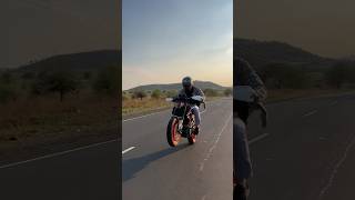 Popping wheelie 🌬️ #duke390 #ktm #rider #duke #gt650 #royalenfield #bike #390 #subscribe #r15