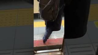 【683系】特急サンダーバード50号終点大阪駅で降りるシーン#shorts