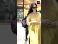 KATRNIA KAIF RETURNS BACK TO MUMBAI SPOTTED AT AIRPORT