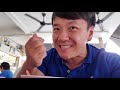 MUST TRY Singapore Street Food! WHITE PEPPER CRAB, Indonesian FRIED CHICKEN, & BUTTER Coffee
