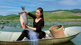 How to catch giant fish river and sell them at the market | Ngân Daily Life