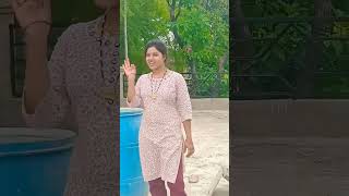 Etna sundar bad ki saheliyo#bhojpuri #song