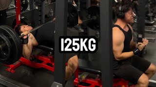 275LBS/125KG BENCH PRESS | the end of the journey | 275 journey #7 | Linoxz