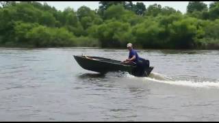 Лодка плоскодонная,алюминиевая.Джонбот (Jon boat)