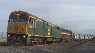 442s2-C501: UP El Zorro grain at Newport