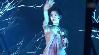 Faye Wong - Jun Xin Wo Xin (Your Heart and Mine) Live 2011 with Lyrics Translation