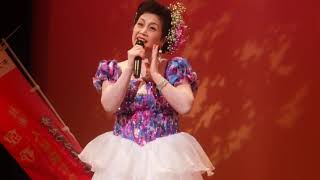 プロ歌手・宮京子さんが新曲「人は花になれ」を発表