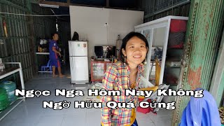 Hữu Nay Cứng Khứ