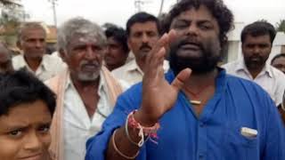 Huccha Venkat Requesting Siddharamaiah About Road Issue In Pandupura Taluk, Mandya