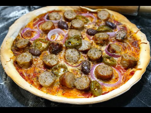 Recipe for pizza with onion and sausage