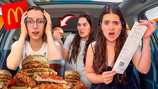 PEDINDO E COMENDO TUDO QUE  A PESSOA DA FRENTE PEDIU no DRIVE THRU * O MAIS ÉPICO de TODOS