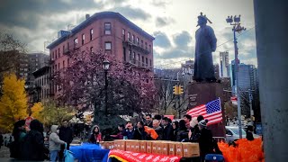 Special Thanksgiving event in Chinatown  第三屆「感恩節送燒雞食物」活動，吸引千人前來參加，笫一選區市議員馬泰，攜手美國酒店華裔協會共同舉辦