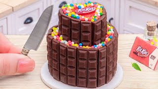 The pinkest miniature KITKAT chocolates 🍫 Mini chocolate cake recipe by Sweet Miniature Cakes❤️