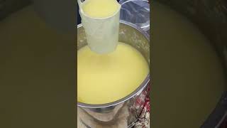 Desi ghee 1300rs/kg Pure ghee of Indian cow #shorts #food #viral