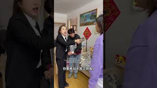 父亲去世后女儿，竟把亲生母亲赶出门，看刘老师教他们做人 #经济纠纷 #家庭纠纷 #法律咨询 #不孝子女   抖音