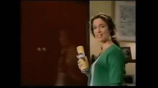 Lemon Pledge and Lemon Pledge Wipes TV Commercial (Who knows everything about dry dusting?)