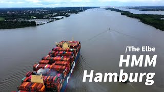 HMM - The 'HMM Hamburg' sailed up the Elbe toward Hamburg