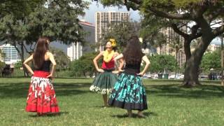 Japan's BIG MAHALO FESTIVAL:  Wähine `Ilikea Hula Lesson