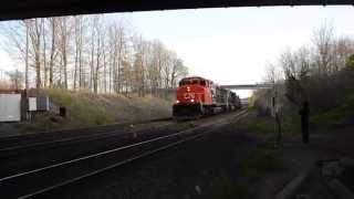 CN 5262 East With Illinois Central!