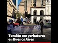 Tensión entre yerbateros y la policía porteña frente a Casa Rosada